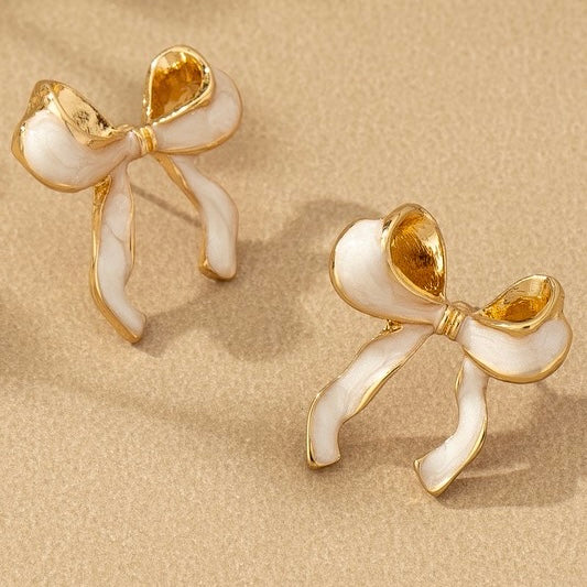 BEATRICE WHITE BOW EARRINGS