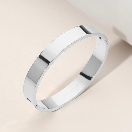 STAINLESS STEEL BANGLE BRACELET