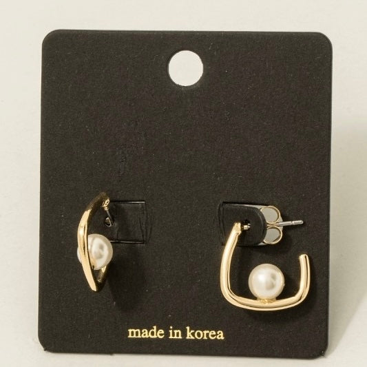 MARJORIE PEARL HOOP EARRINGS