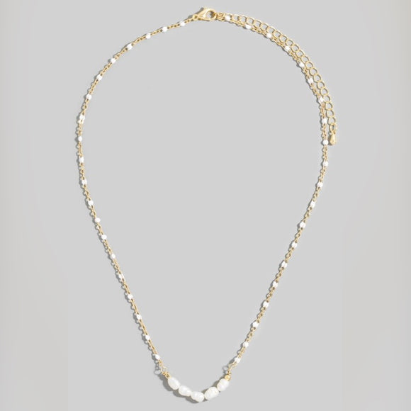 SAFFRON WHITE BEADED PEARL NECKLACE