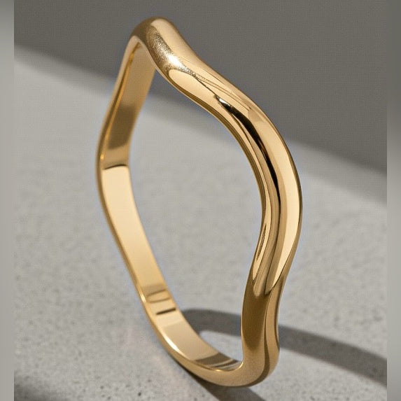 ZEPHYRINE GOLD WARPED BANGLE BRACELET