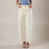 AROUND THE EDGES WHITE FRAYED DENIM JEANS