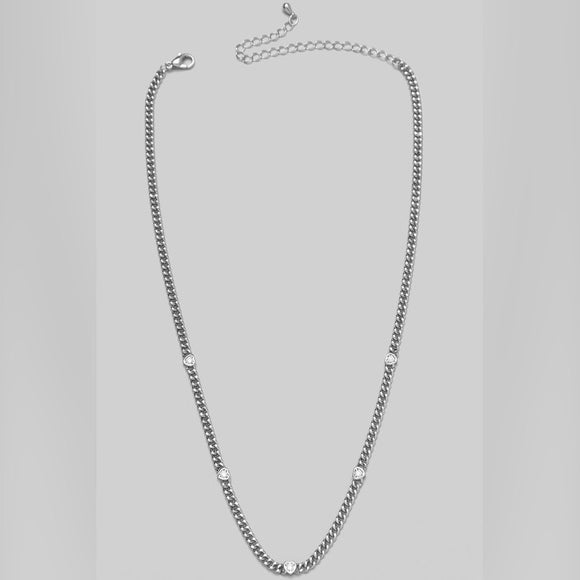 KRYSTEN SILVER HEART CHAINLINK NECKLACE