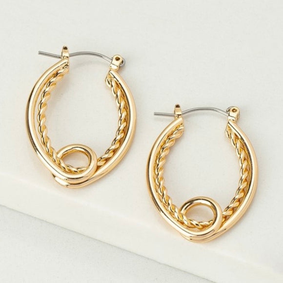 MINA GOLD TEXTURED OVAL HOOP EARRINGS