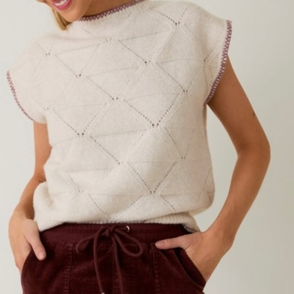 BACK AT IT TEXTURED SWEATER VEST