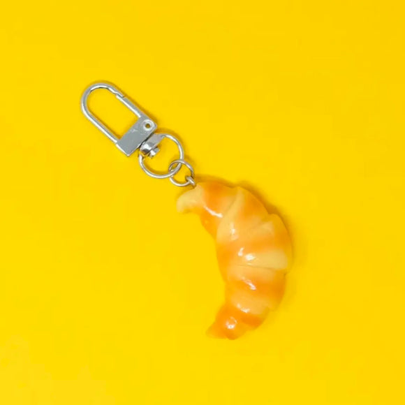 CROISSANT KEY CHAIN