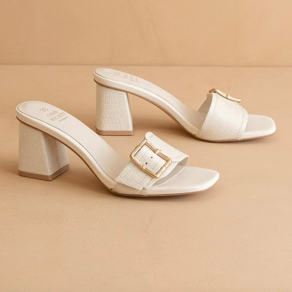 THE GLENDALE WHITE BAMBOO BUCKLE HEELS